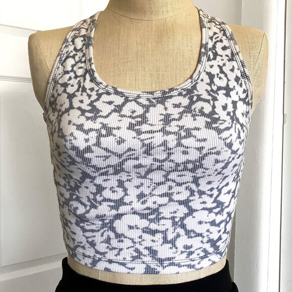 Forever 21 Tops - Abstract Flower Cropped Tank Top